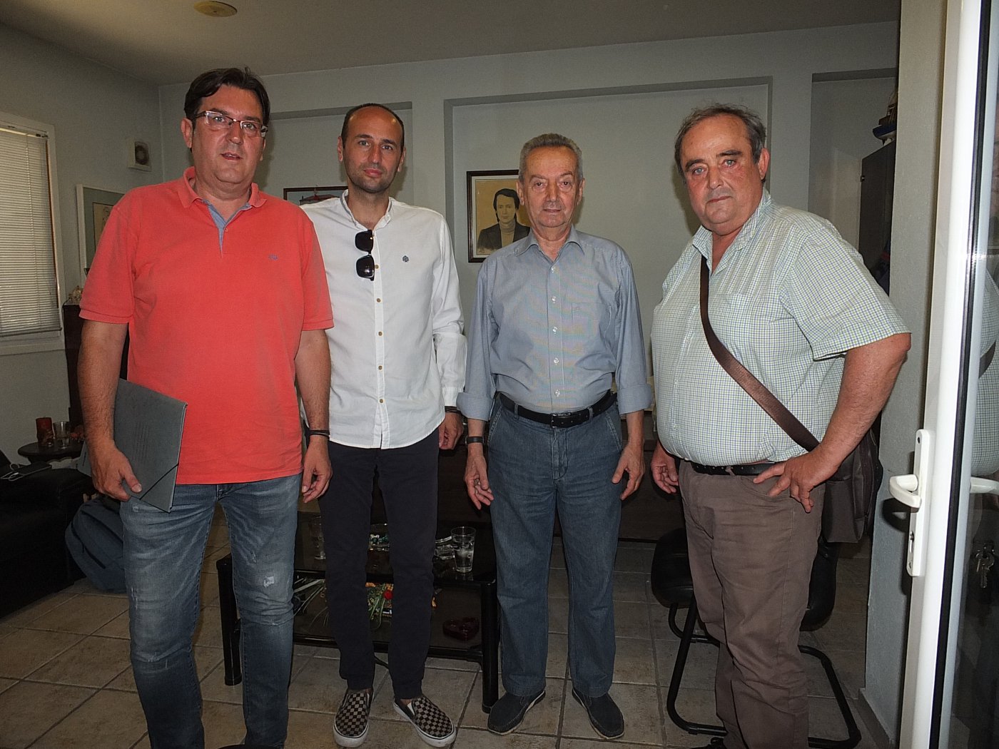 Συνάντηση Δ.Σ. ΕΣΗΕΘΣτΕΕ με εργαζόμενους και εκδότες στα Τρίκαλα